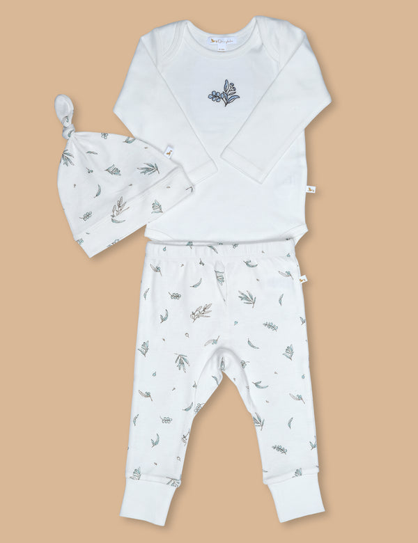 Soft Organic Baby Set – Bodysuit, Leggings & Cap