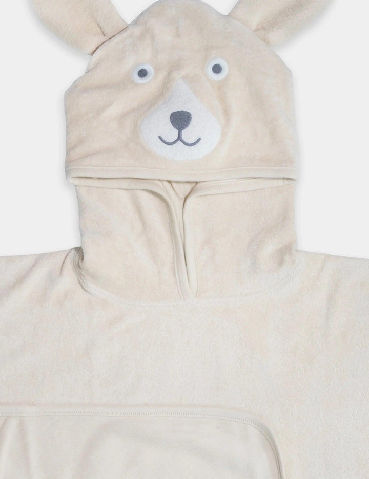  Close-up of the hood of the off-white organic cotton baby towel featuring the sweet embroidered bear face and soft bear ears. Buy adorable baby towels India.